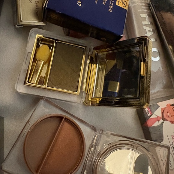 Makeup/ Beauty Product Bundle - Picture 13 of 16